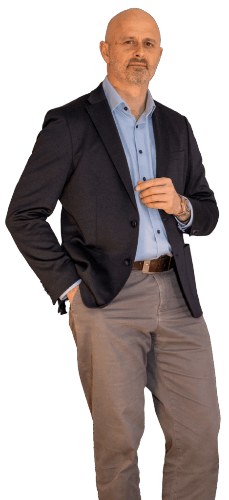 Ivo Felder, Unternehmensarchitekt aus Bern, Ganzkörper Businessfoto